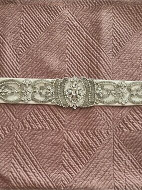 Ivory Crystal-Embellished Bridal Waist Belt with Floral Motif